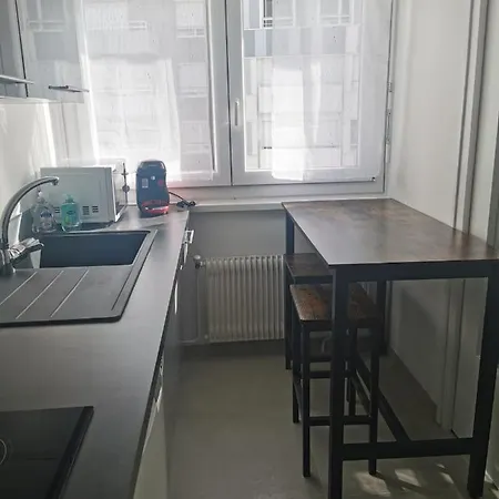 Avec Cuisine Separee Proche De La Gare Apartmán Annemasse