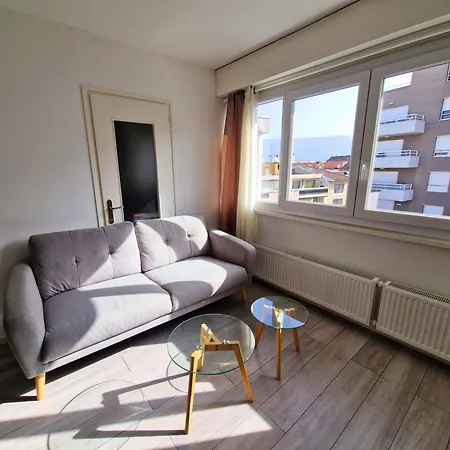 Apartmán Avec Cuisine Separee Proche De La Gare *