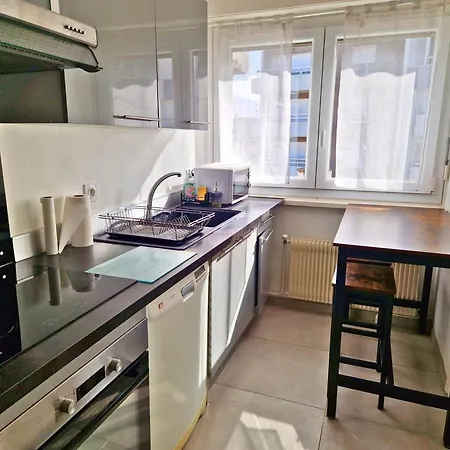 Apartmán Avec Cuisine Separee Proche De La Gare